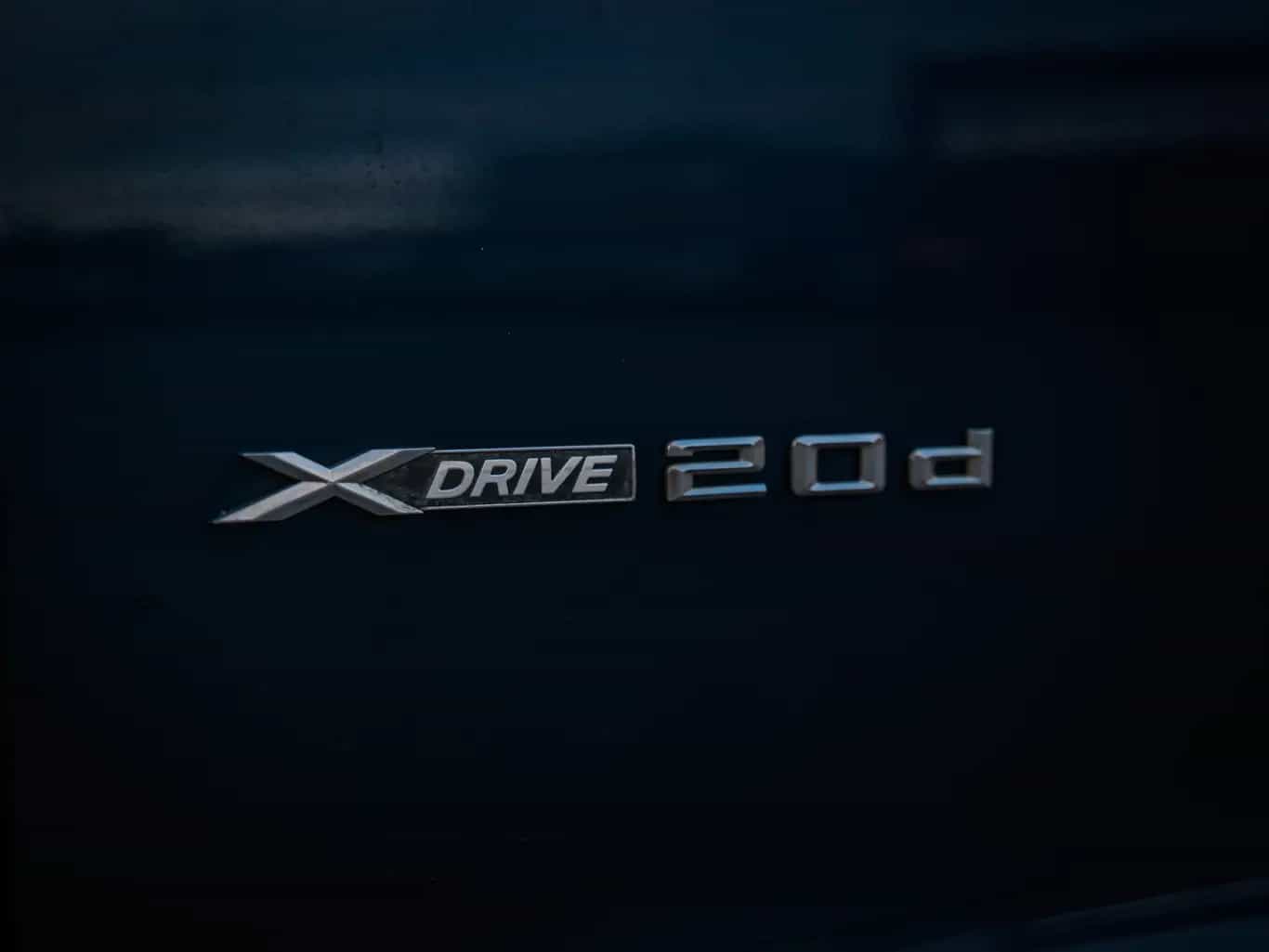 Zdjęcie samochodu BMW X3 xDrive 20d numer 12
