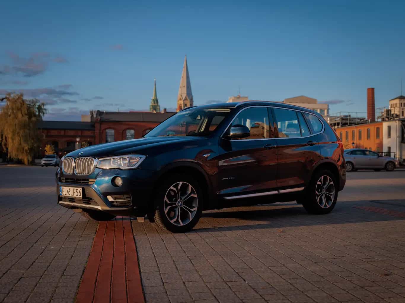 Zdjęcie samochodu BMW X3 xDrive 20d numer 2