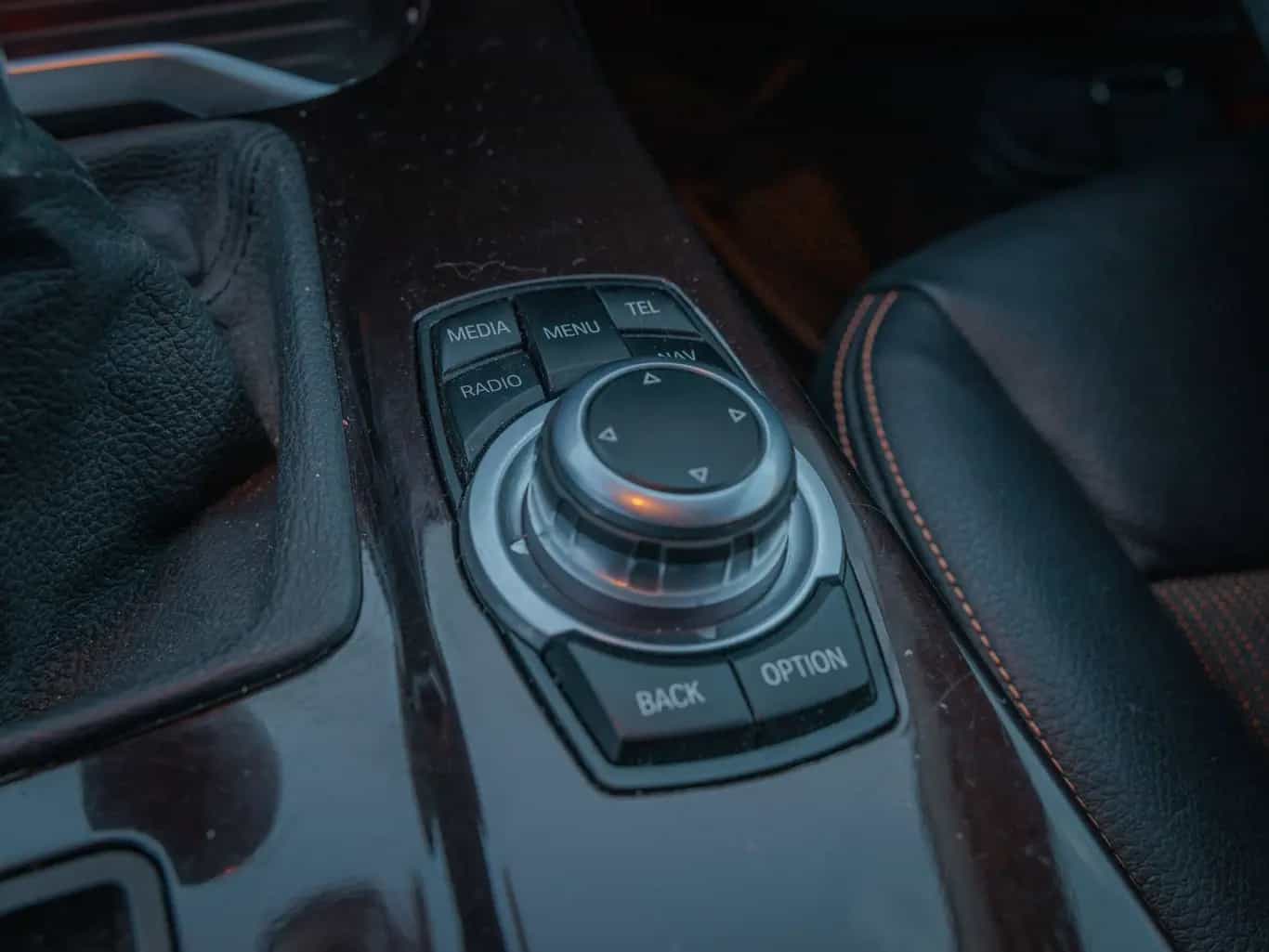 Zdjęcie samochodu BMW X3 xDrive 20d numer 32