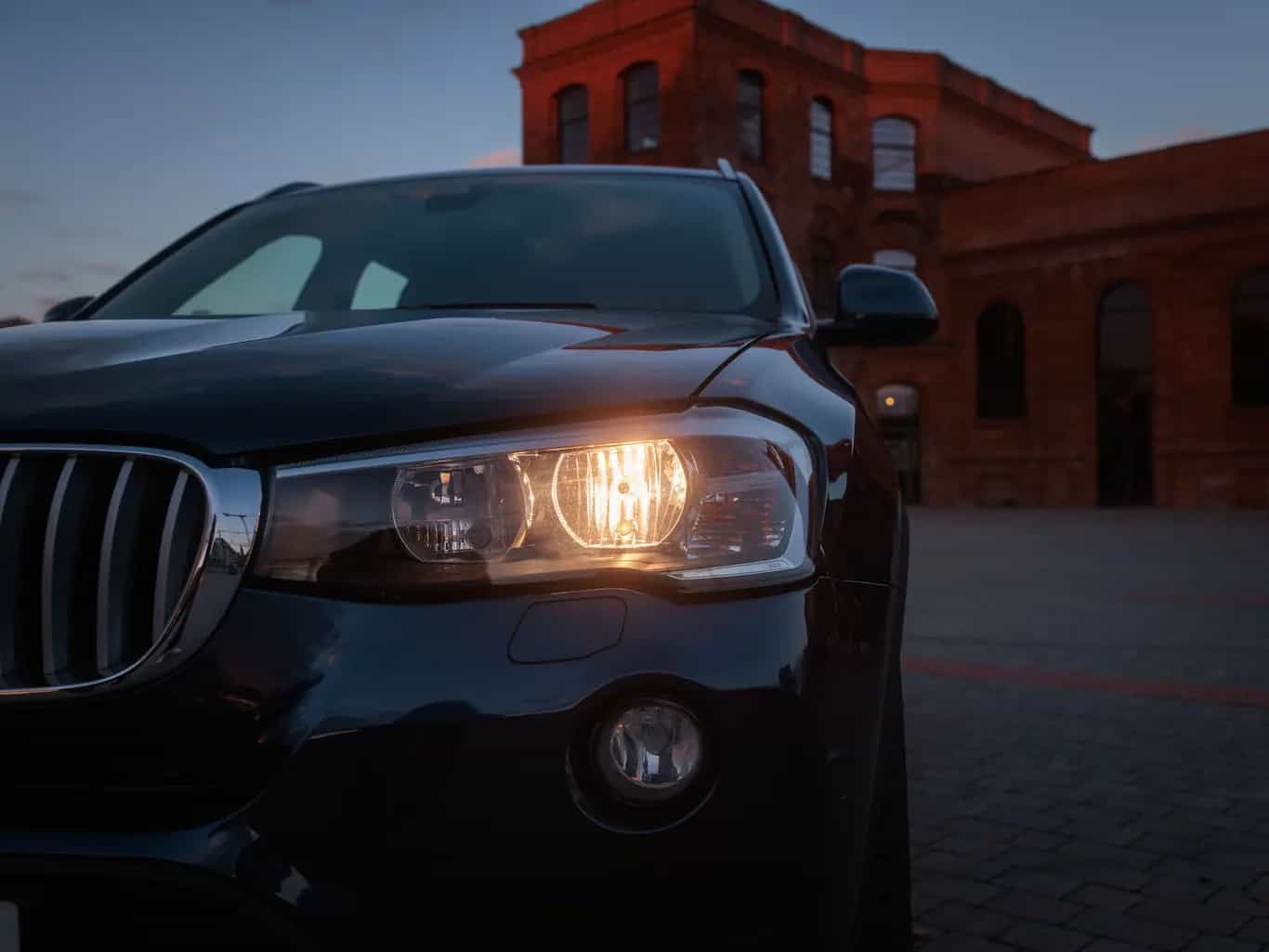 Zdjęcie samochodu BMW X3 xDrive 20d numer 38