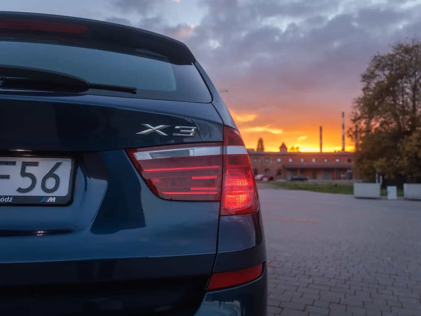 Zdjęcie samochodu BMW X3 xDrive 20d numer 40