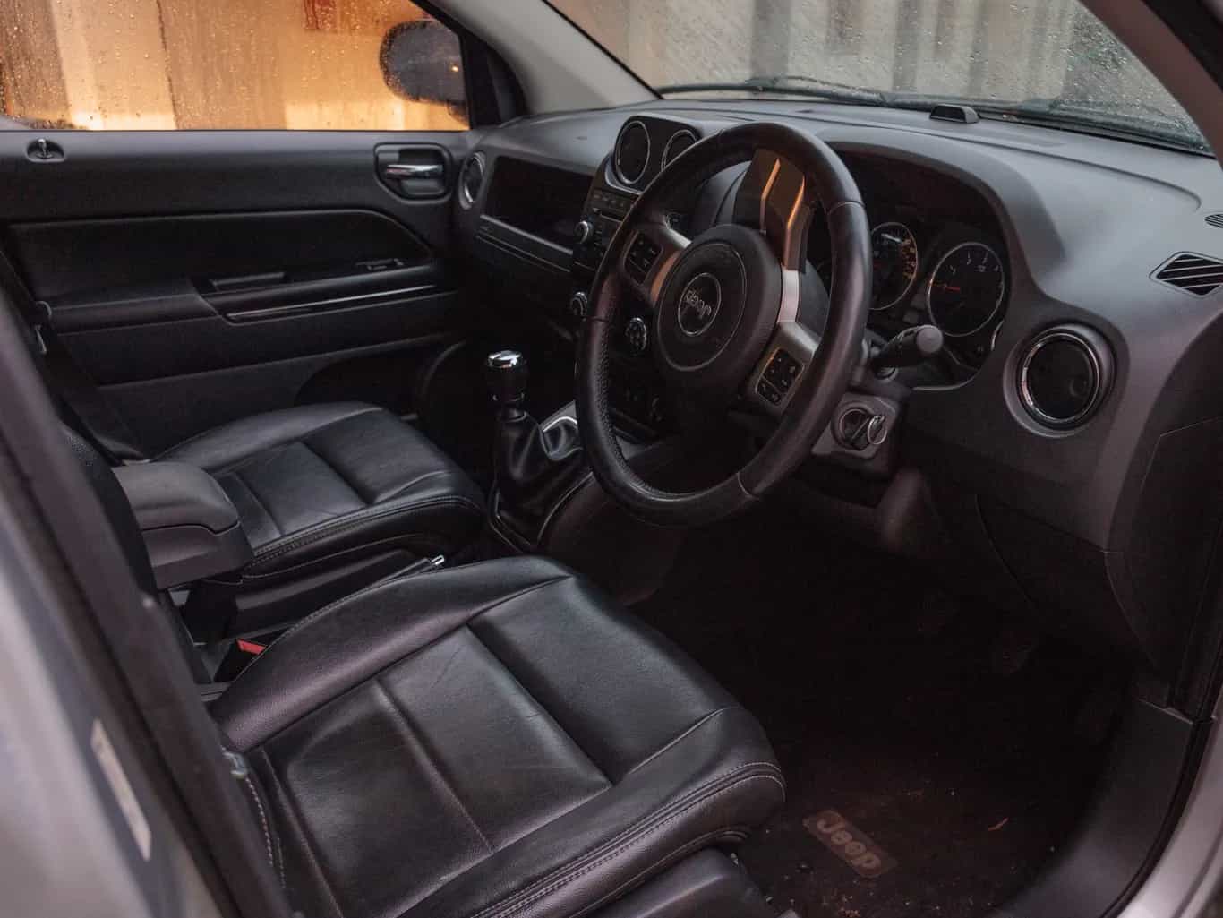 Zdjęcie samochodu Jeep Compass 2.2 CRD 4x4 Limited numer 38