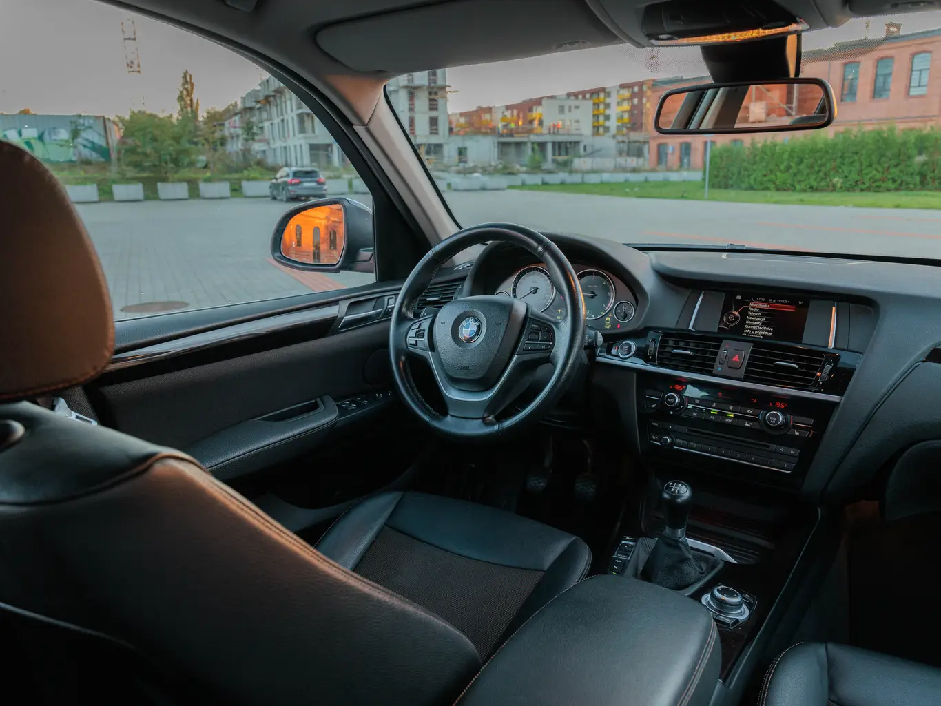 Zdjęcie samochodu BMW X3 xDrive 20d numer 36